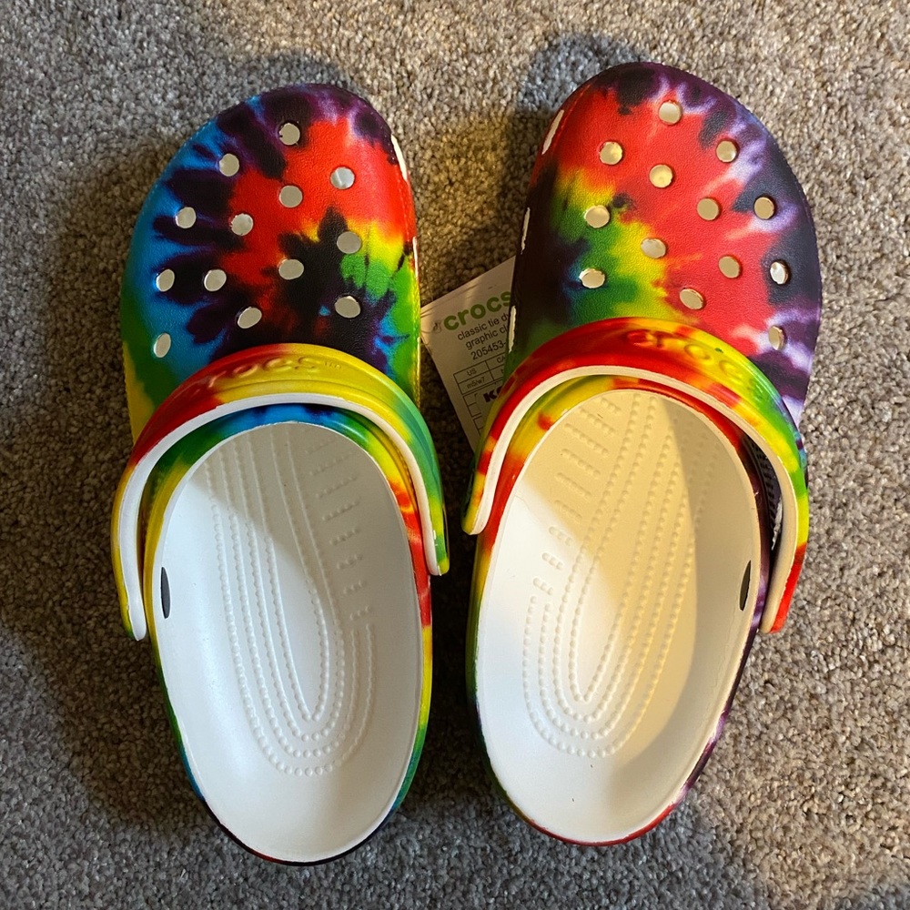 Crocs tie dye